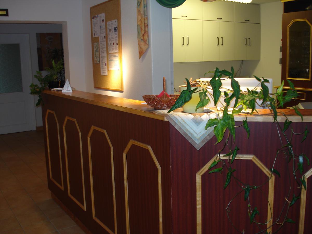 Hotel Restaurant Am Kriebsteinsee Buitenkant foto